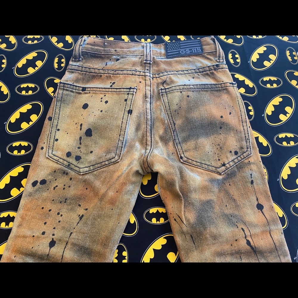 Distressed Jeans - Picture 6 of 6